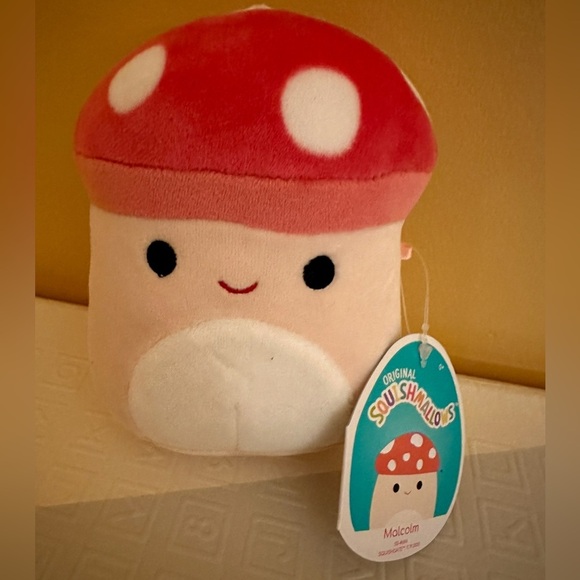 Nwt  🍄 5" Malcolm Mushroom Squishmallow - Picture 2 of 4
